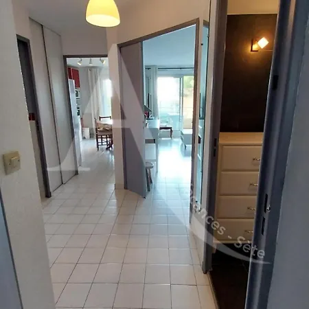 Quartier Des Plages Spacieux 1 Avec Parking Apartman